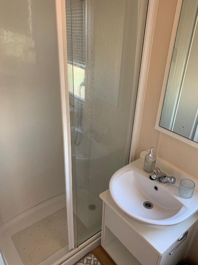 Sun Bed Hotel Saint Osyth Buitenkant foto